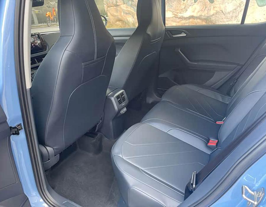 Volkswagen Tharu 2025 New Edge 300TSI Sharp Enjoy Edition (2534 km)