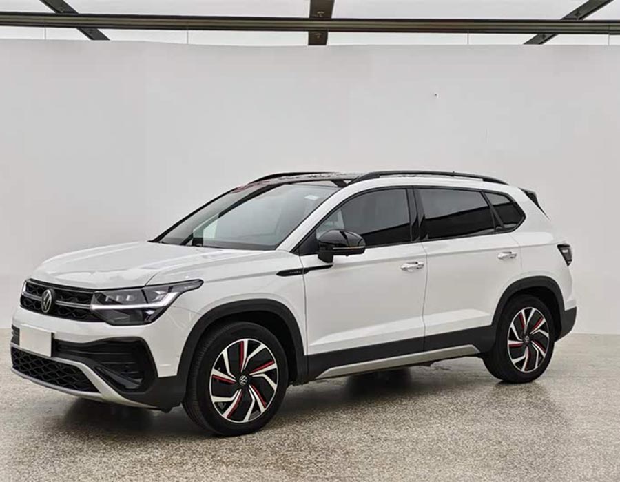 Volkswagen Tharu 2024 300TSI FWD Édition Prestige Moon (2352 km)