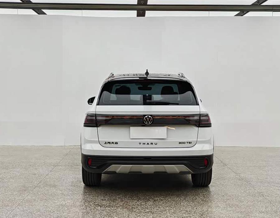 Volkswagen Tharu 2024 300TSI FWD Édition Prestige Moon (2352 km)