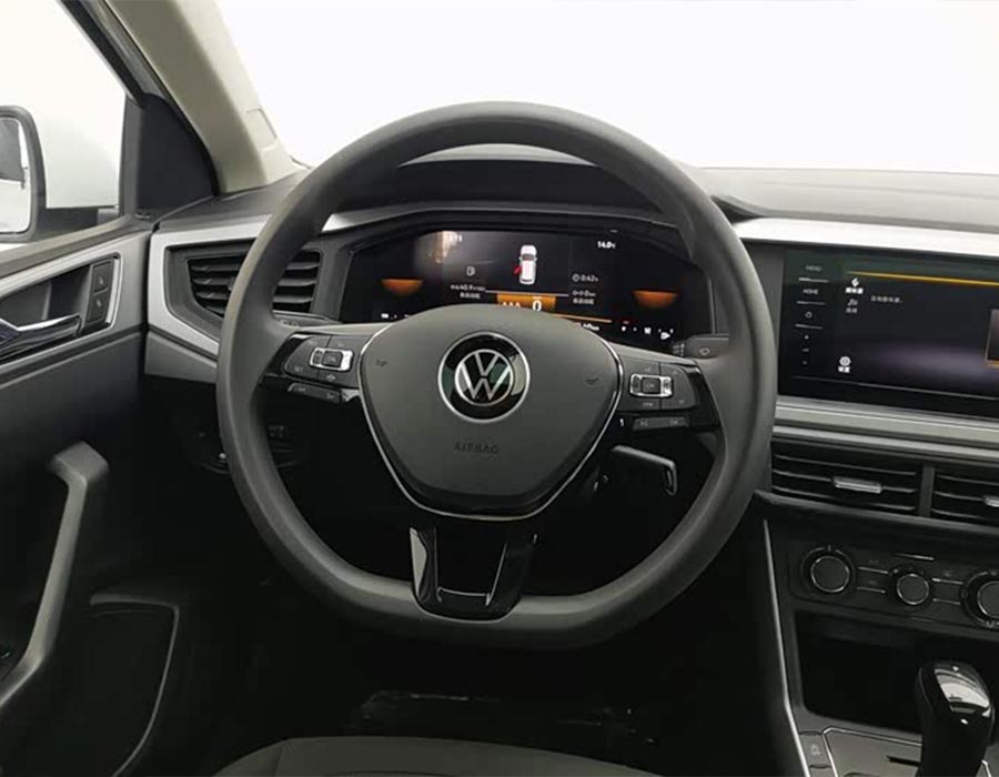 Volkswagen Polo 2023 Plus 1,5 L automatique Panoramic Enjoy Edition (7499 km)
