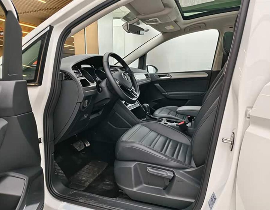 Touareg 2018, modèle Touareg L 280TSI DSG Frontier Edition, 7 places, National V (2156 km)