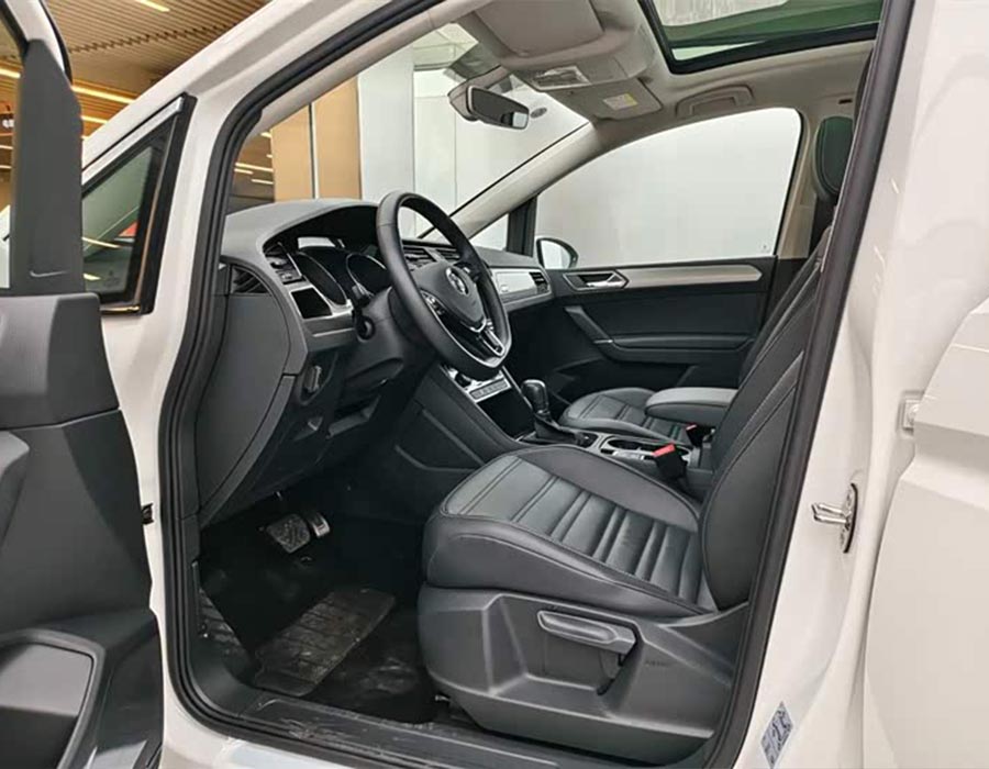 Touareg 2018, modèle Touareg L 280TSI DSG Frontier Edition, 7 places, National V (2156 km)
