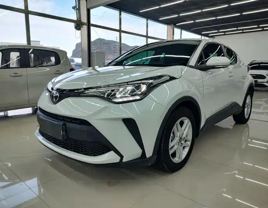 C-HR 2023, 2 L, édition confort (9 000 km)