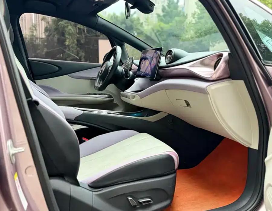 Édition mode Dolphin 2023 420 km (38 400 km)