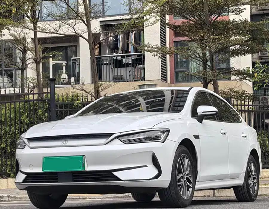 Édition de luxe Qin PLUS 2021 EV 400 km (23 000 km)