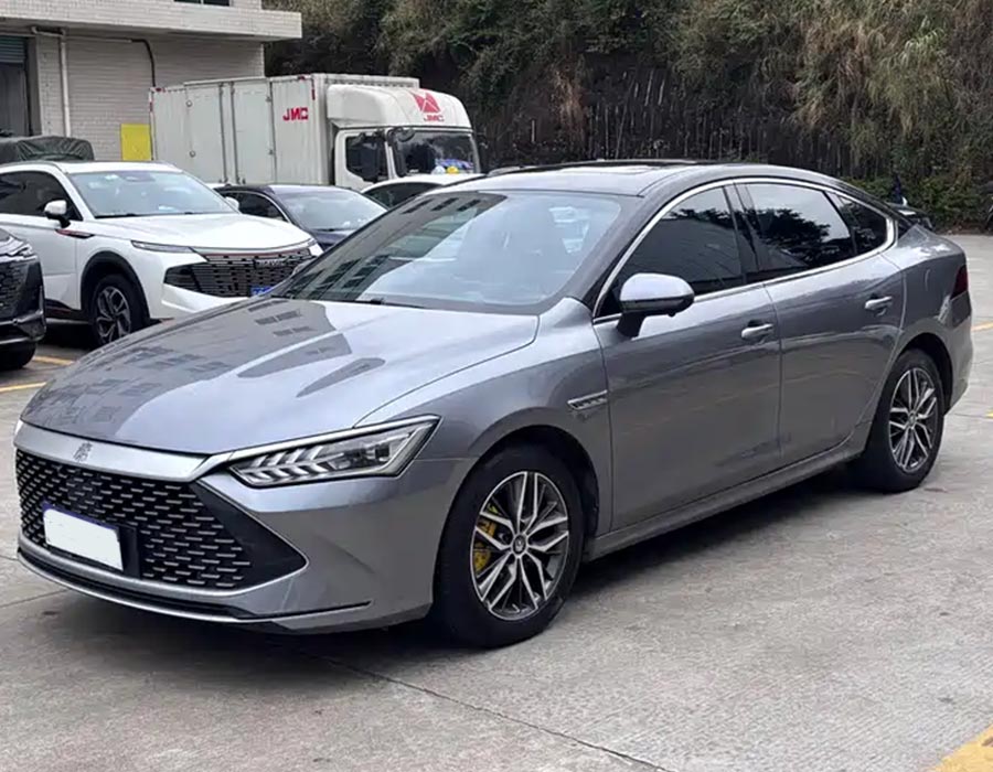 Édition phare Qin PLUS 2021 DM-i 55 km (54 000 km)