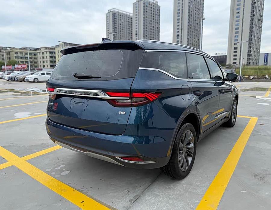 Geely Jiaji 2022 1.8TD DCT Platinum Édition Premium (50 000 km)