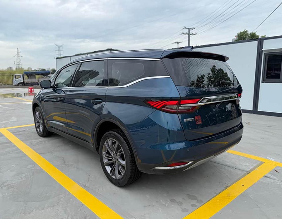 Geely Jiaji 2022 1.8TD DCT Platinum Édition Premium (50 000 km)