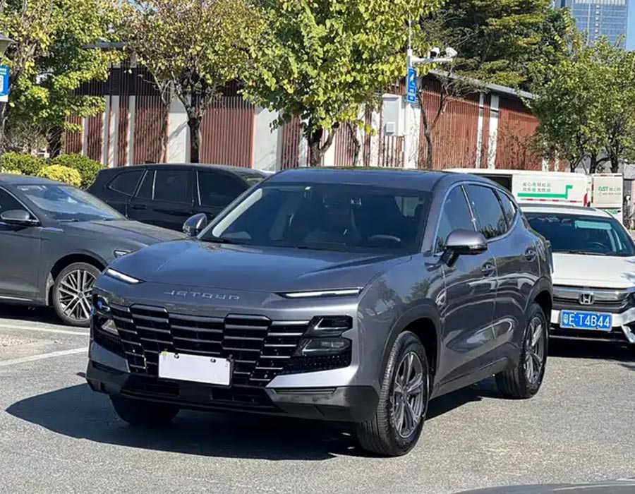 Jetour Dashing 2023 1,5 T DCT Star PRO (13 000 km)