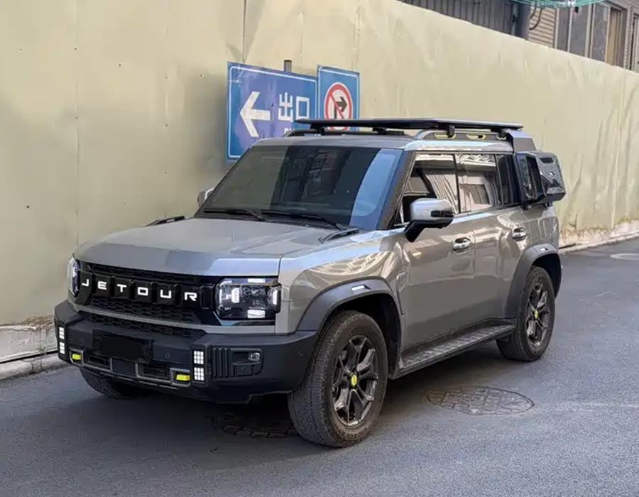 Traverse PRO+ du Jetour Traveler 2023, 2,0 T, traction intégrale (9 000 km)