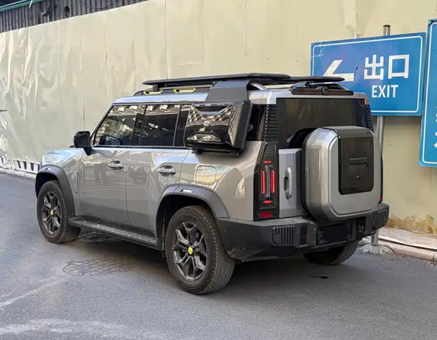 Traverse PRO+ du Jetour Traveler 2023, 2,0 T, traction intégrale (9 000 km)