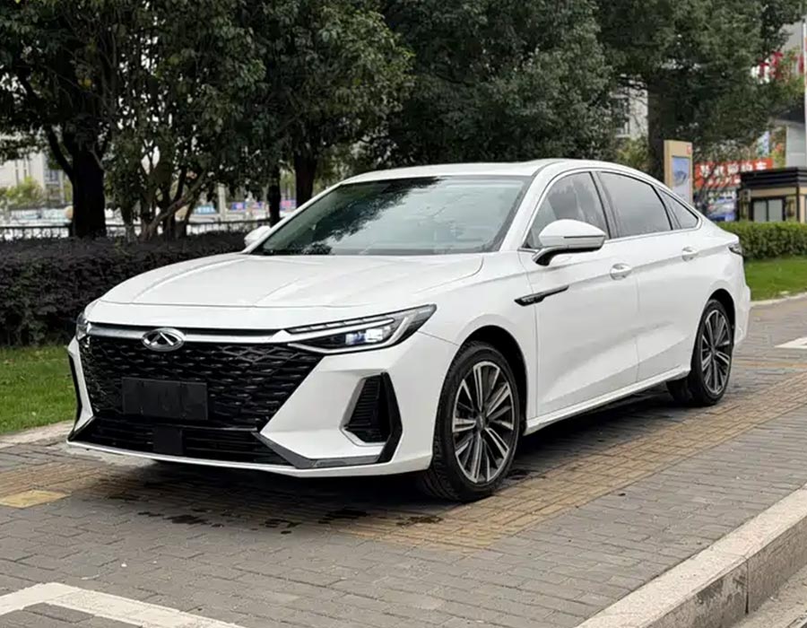 Arize 8 2023 1.6T DCT Elegance (35 000 km)