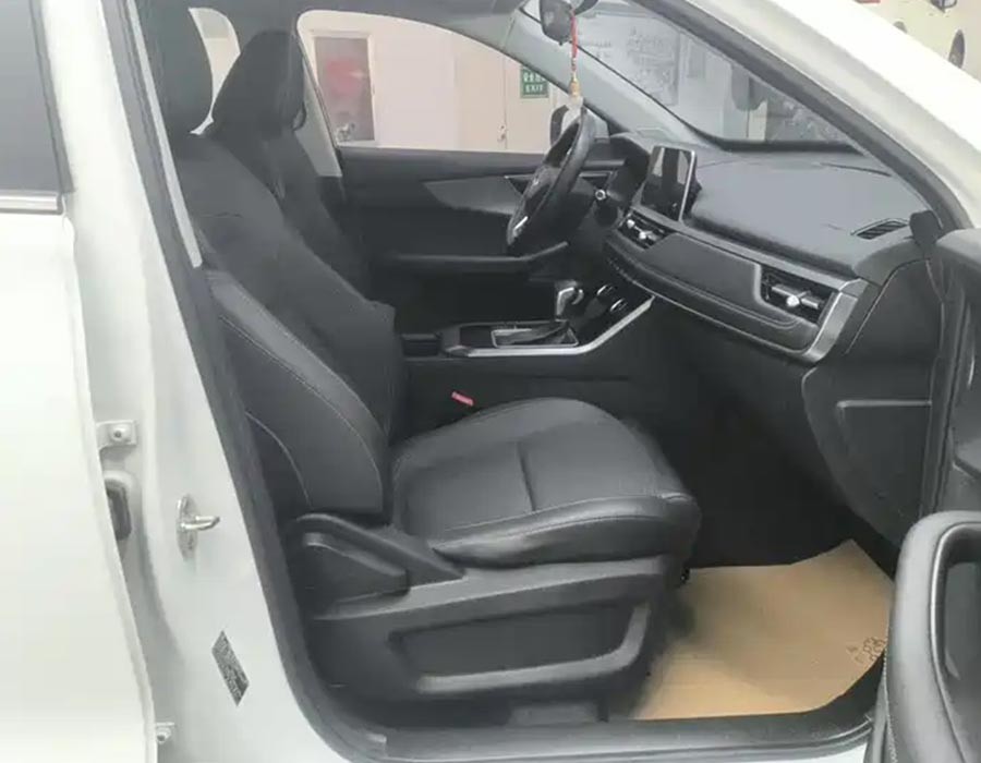Tiggo, 5 exemplaires, édition mode, 1,5 L, boîte CVT, 2020 (45500 km)