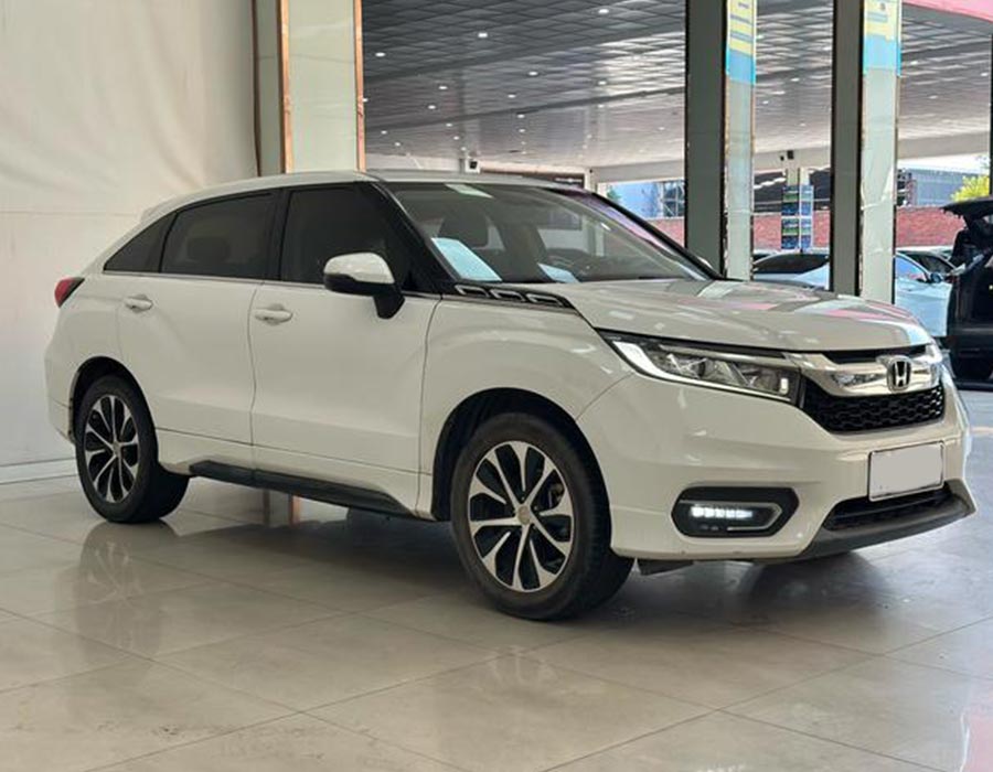 Honda Avancier 2019 240 TURBO FWD Édition Elite, blanche (87233 km)