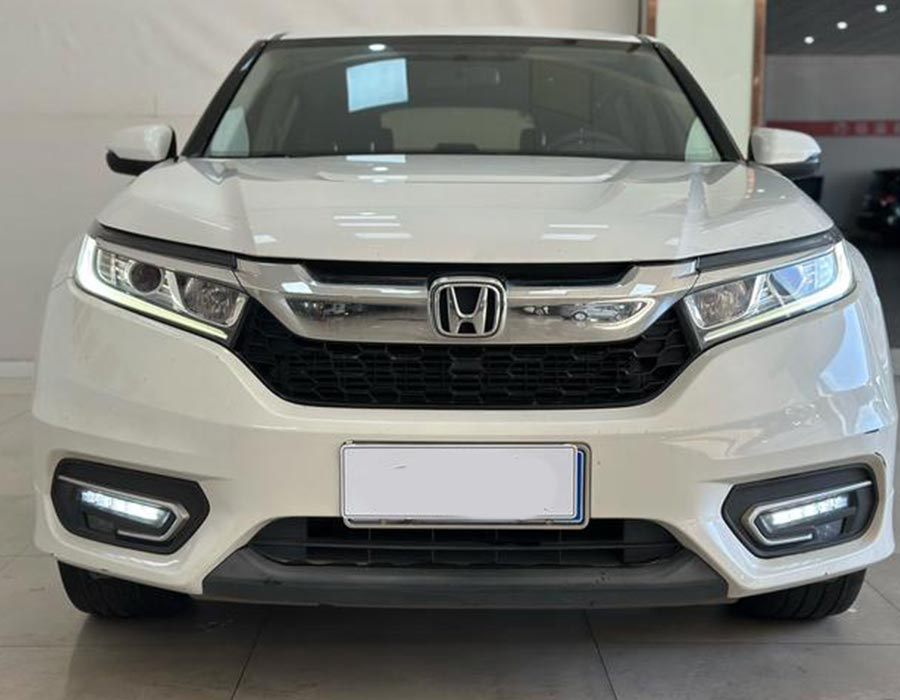 Honda Avancier 2019 240 TURBO FWD Édition Elite, blanche (87233 km)