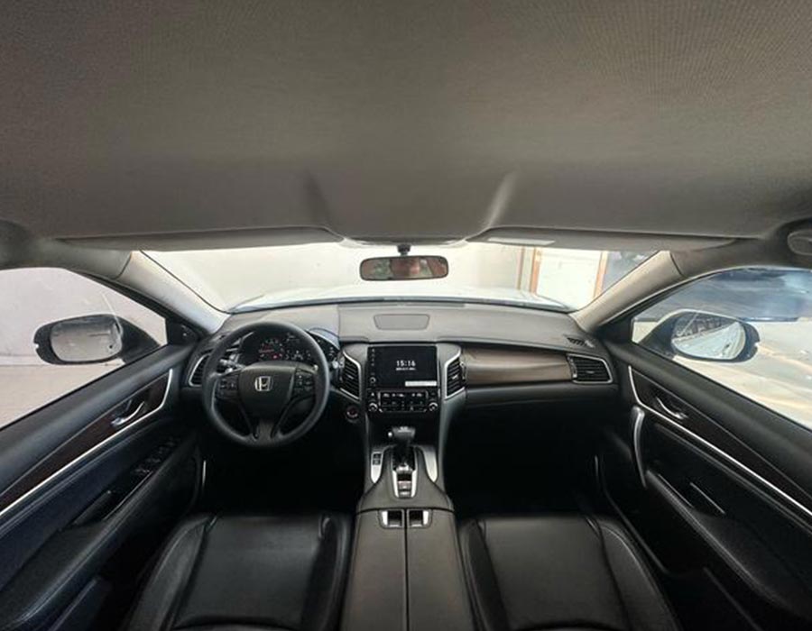 Honda Avancier 2019 240 TURBO FWD Édition Elite, blanche (87233 km)