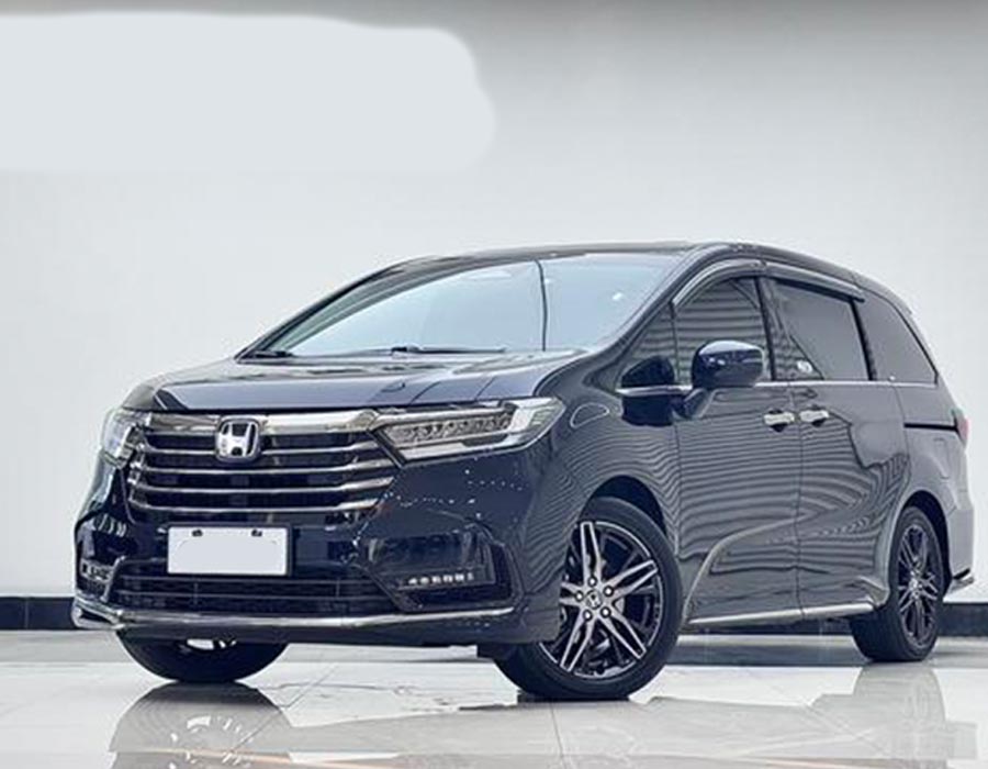Honda Odyssey 2024 2.0L e:HEV Sharp · Édition Premium noire (7065 km)