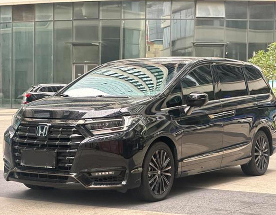 Honda Elysion 2024 2,0 L e:HEV Édition de luxe (10322 km)