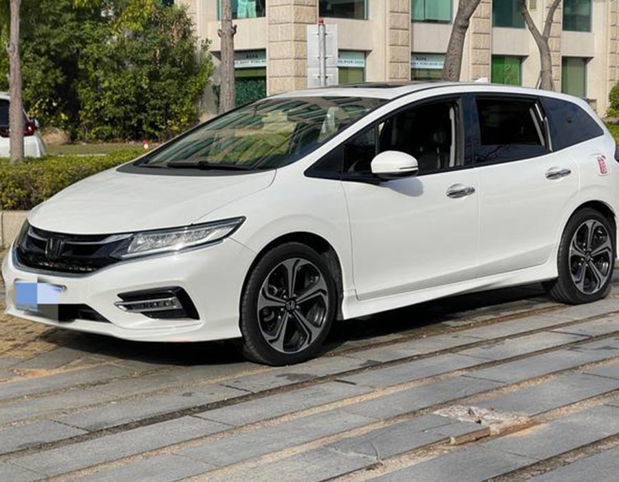 Honda Jade 2017 210TURBO CVT Édition de luxe 5 places blanche (64320 km)