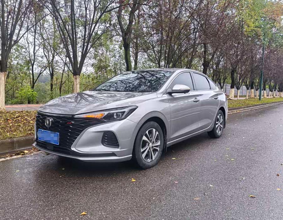 Changan Eado 2020 PLUS Blue Whale NE 1,4 T GDI DCT Édition Premium (24 000 km)
