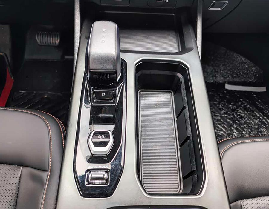Haoyue L 2023 2.0T DCT Luxe (29 000 km)