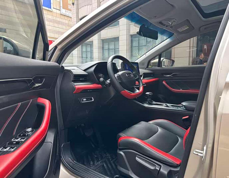 Emgrand S 2021 1,4 T CVT de luxe (45000 km)
