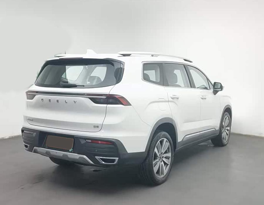 Haoyue 2022 1.8TD DCT Luxury 7 places (35 000 km)