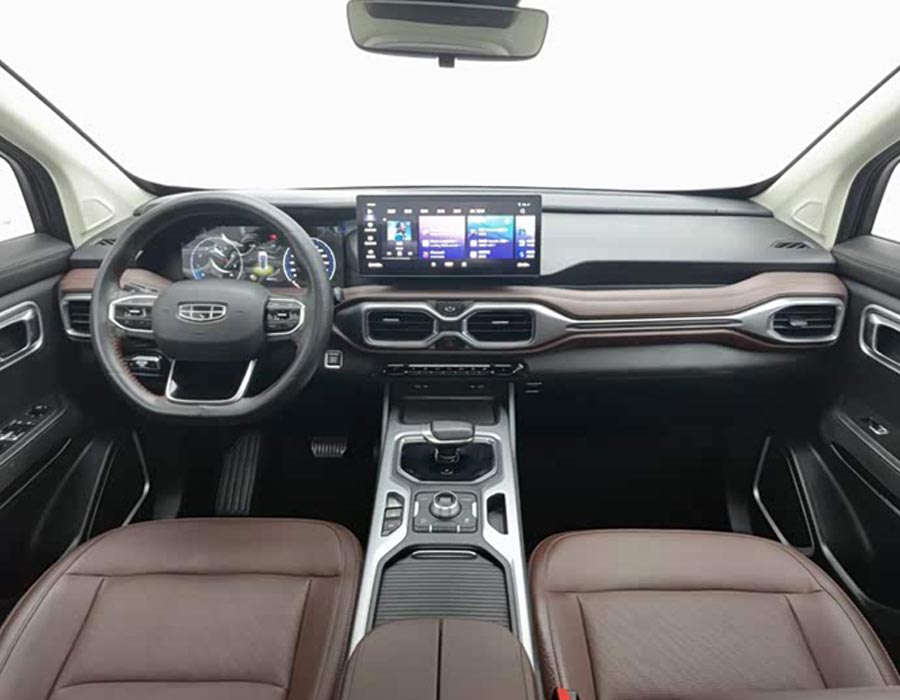 Haoyue 2022 1.8TD DCT Luxury 7 places (35 000 km)