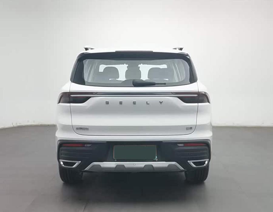 Haoyue 2022 1.8TD DCT Luxury 7 places (35 000 km)